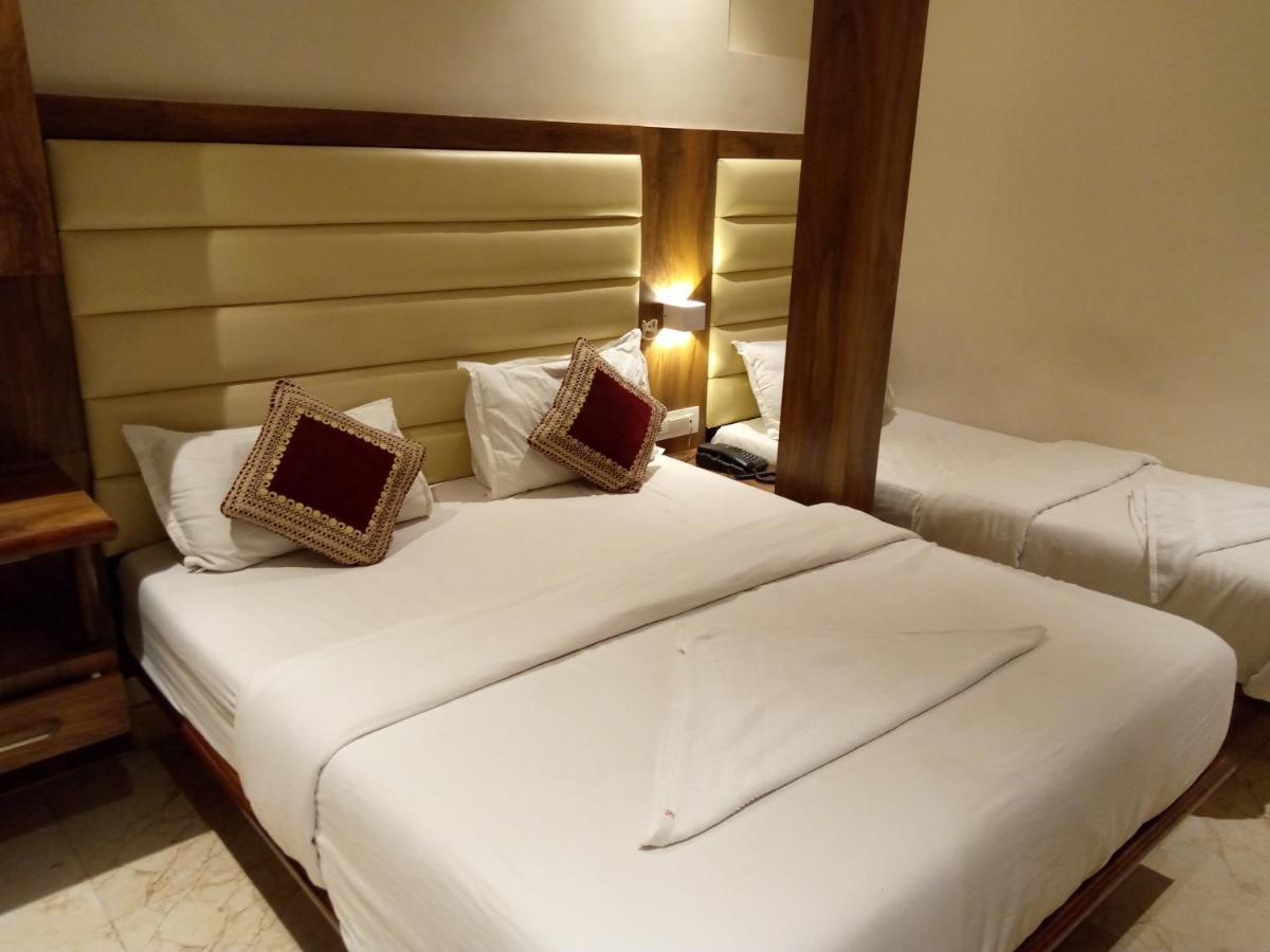 Hotel Adams Inn Near Mumbai Airport Exterior photo
